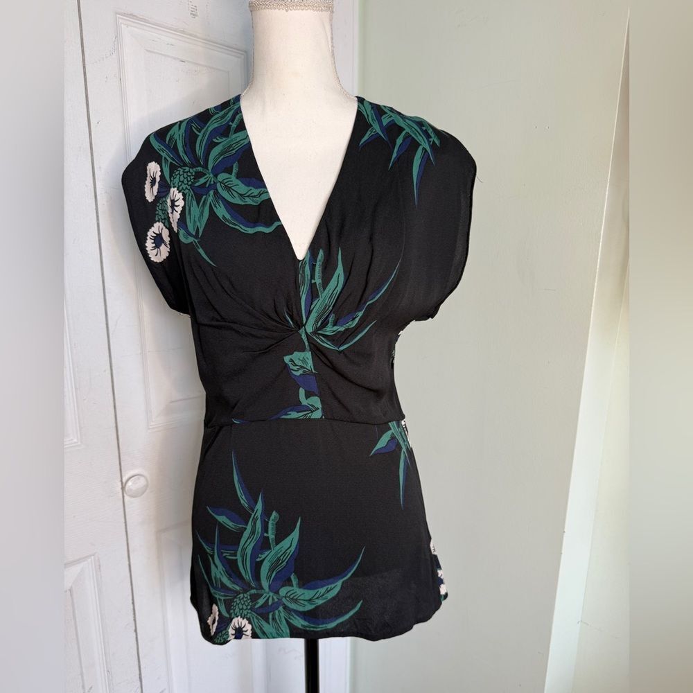Designer Marni Quiet Luxury Crepe Top with Jungle Nature Motif